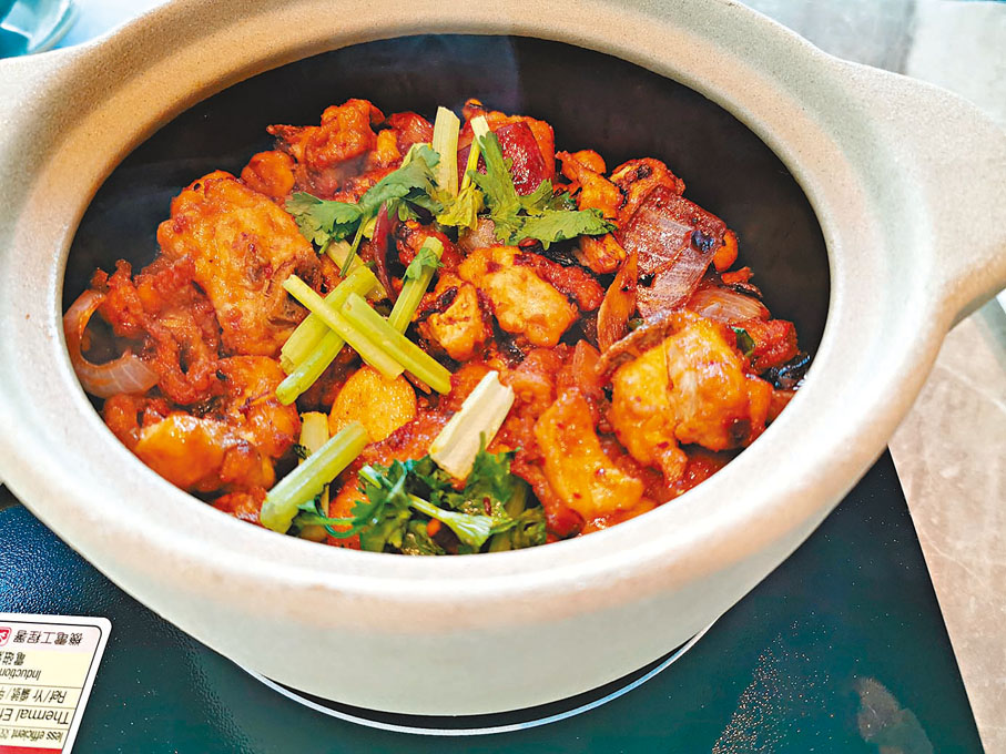 ◆招牌潮式香辣雞煲