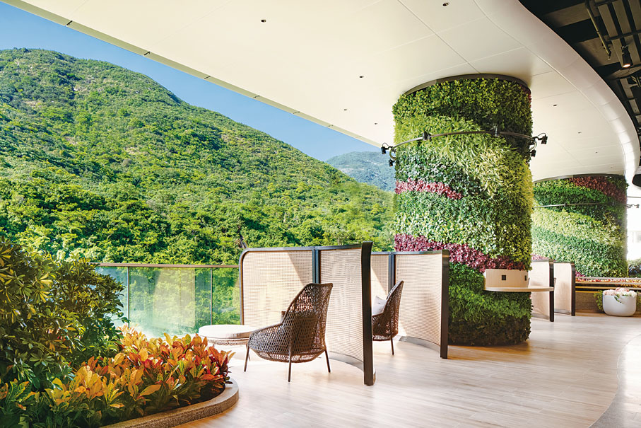 ◆集團位於港島南區的全新甲級商業項目Landmark South建築設計以健康與可持續發展生態為主軸，榮獲「WELL v2™」健康建築標準預認證。