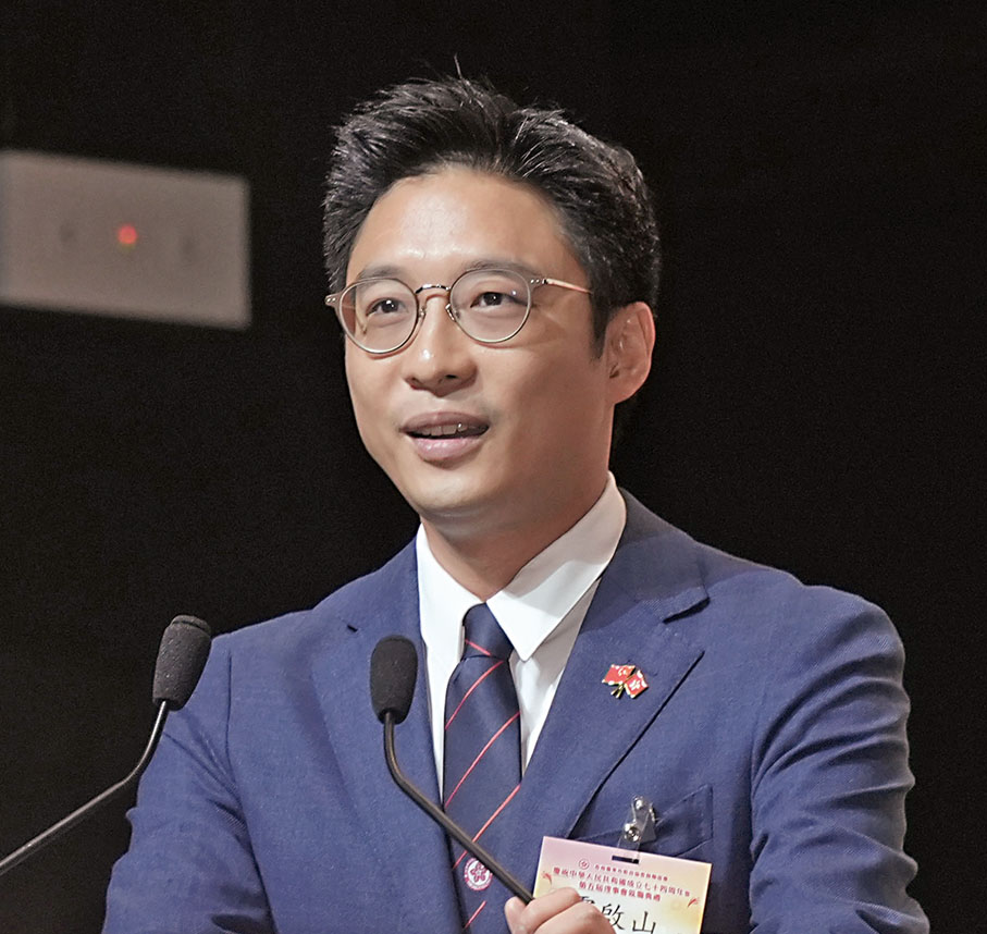 ◆霍啟山表示關注青年發展，做好愛國主義教育，是聯誼會未來的重點工作。