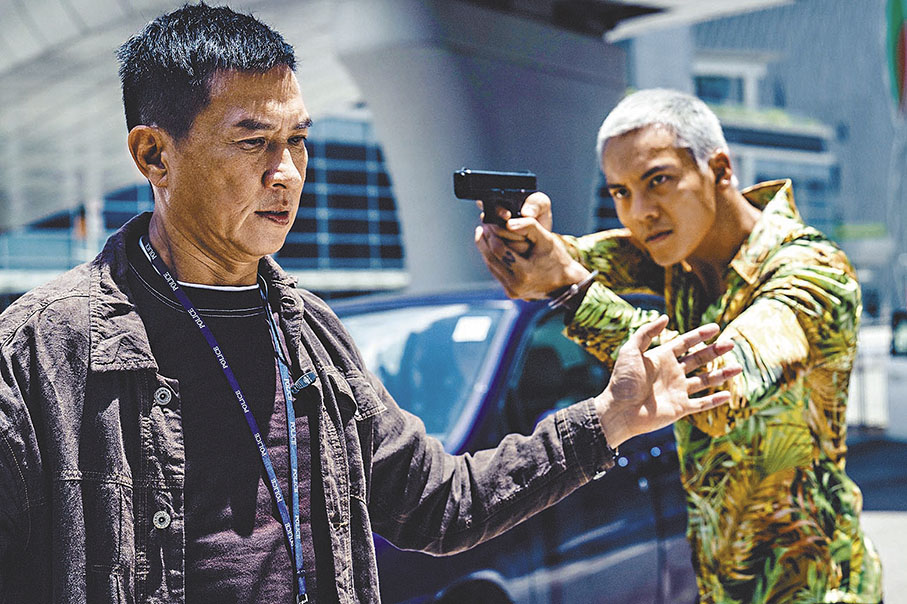 ◆在《爆裂點》中，家輝飾演警察。