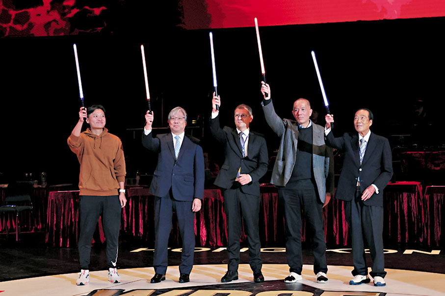 ◆五位嘉賓主持開幕禮。 中國香港體育舞蹈總會圖片