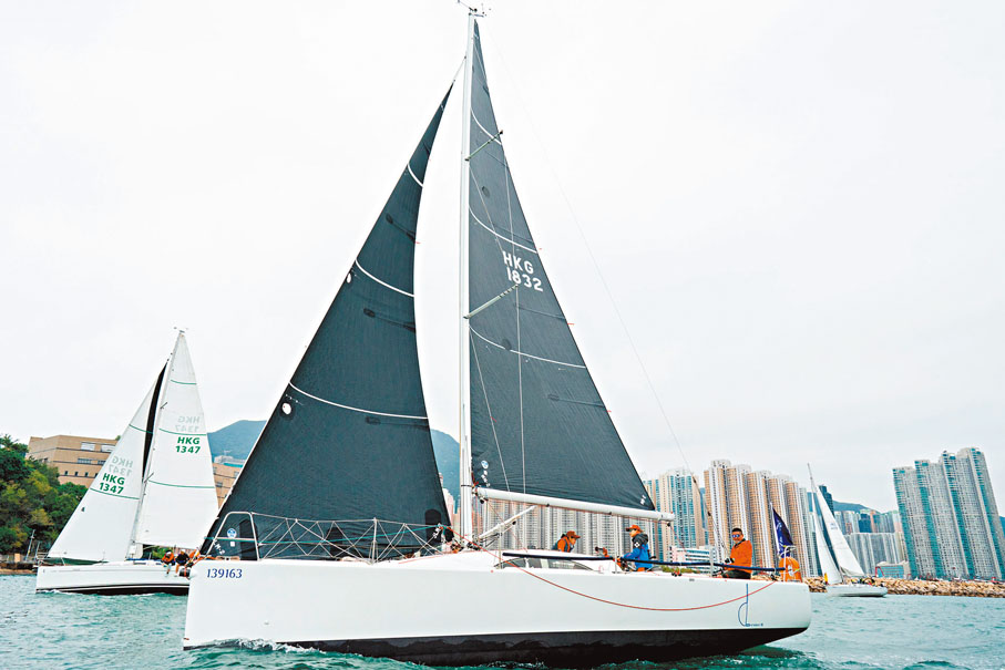 ◆首屆「母校盃帆船賽」17日在維港舉行。