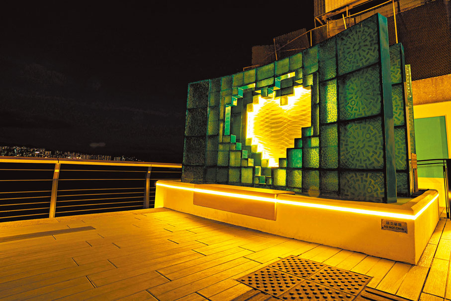 ◆在土瓜灣海濱展示的土瓜灣海濱長廊公共藝術作品設計比賽得獎作品。