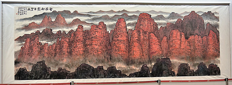 ◆《壑谷如霞白雲幽》，620cm × 215cm，2022