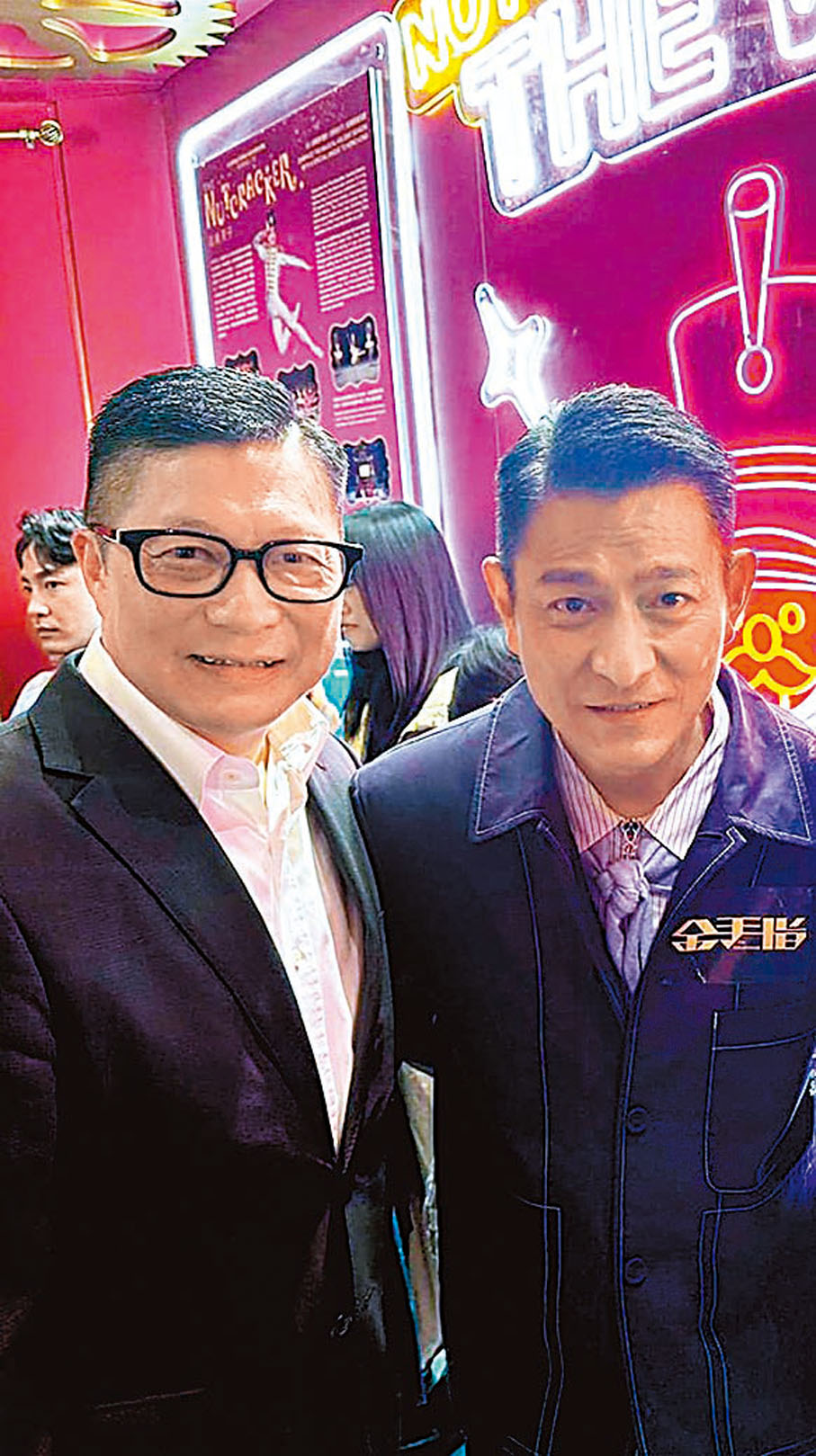 ◆鄧炳強見偶像華仔圓夢，因《獵鷹》而有警察夢。