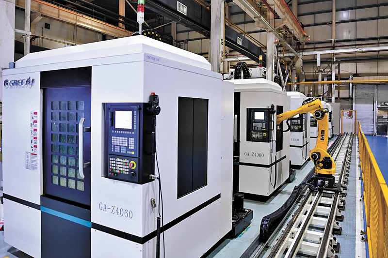 ◆珠江口西岸都市圈將打造成具有全球影響力的先進裝備製造基地。圖為珠海格力電器自動化生產線。  資料圖片