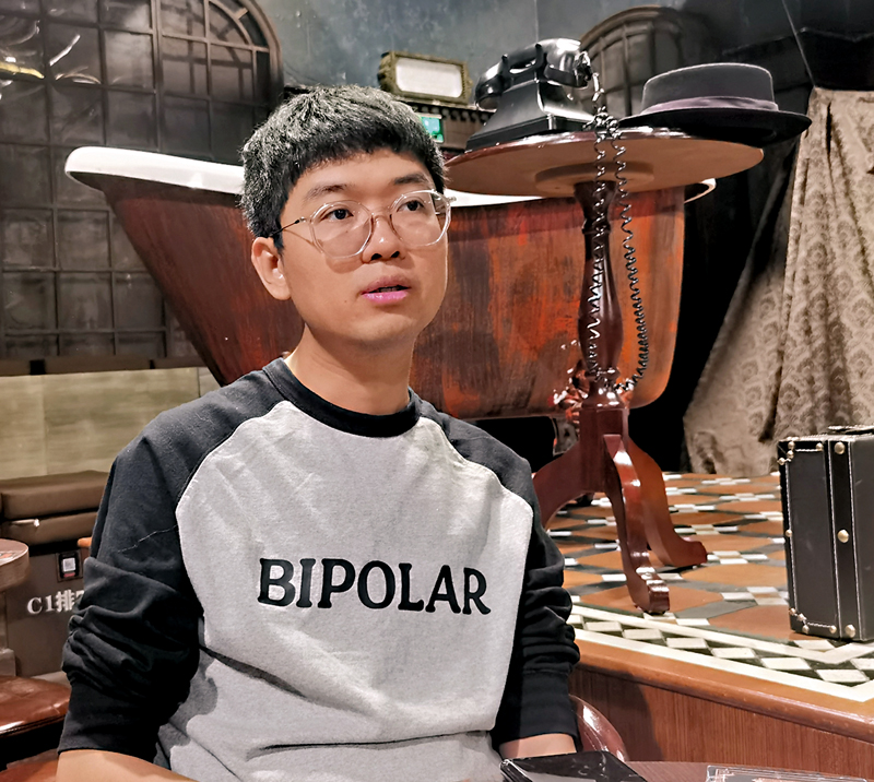 ◆「一台好戲」創始人漢坤接受香港文匯報專訪。  記者章蘿蘭 攝