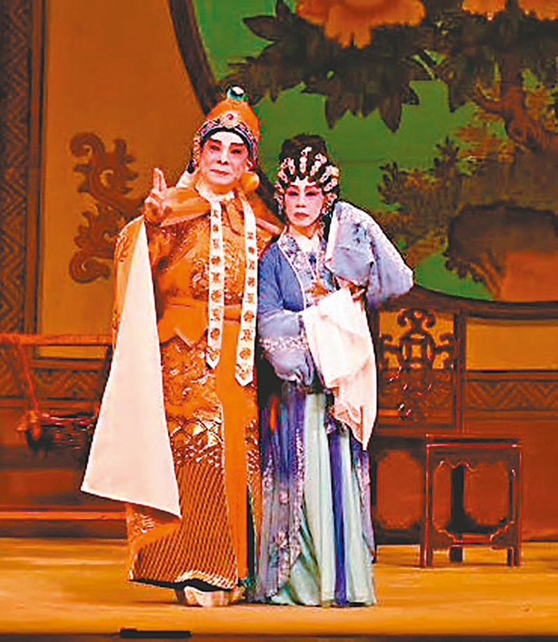 ◆陳劍烽與岑翠紅是台上台下好拍檔。