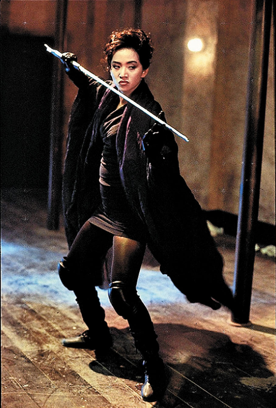 ◆梅艷芳在電影《東方三俠》中演女俠，非常貼切。