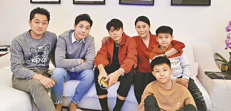 ◆黎淑賢與盧惠光所生的兩子，也會出席她和現任丈夫的家庭聚會。  資料圖片