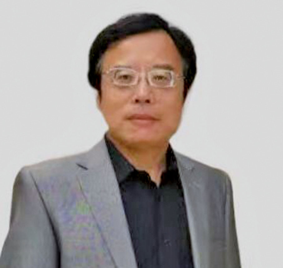 中華詩詞學會常務副會長兼評論部主任林峰