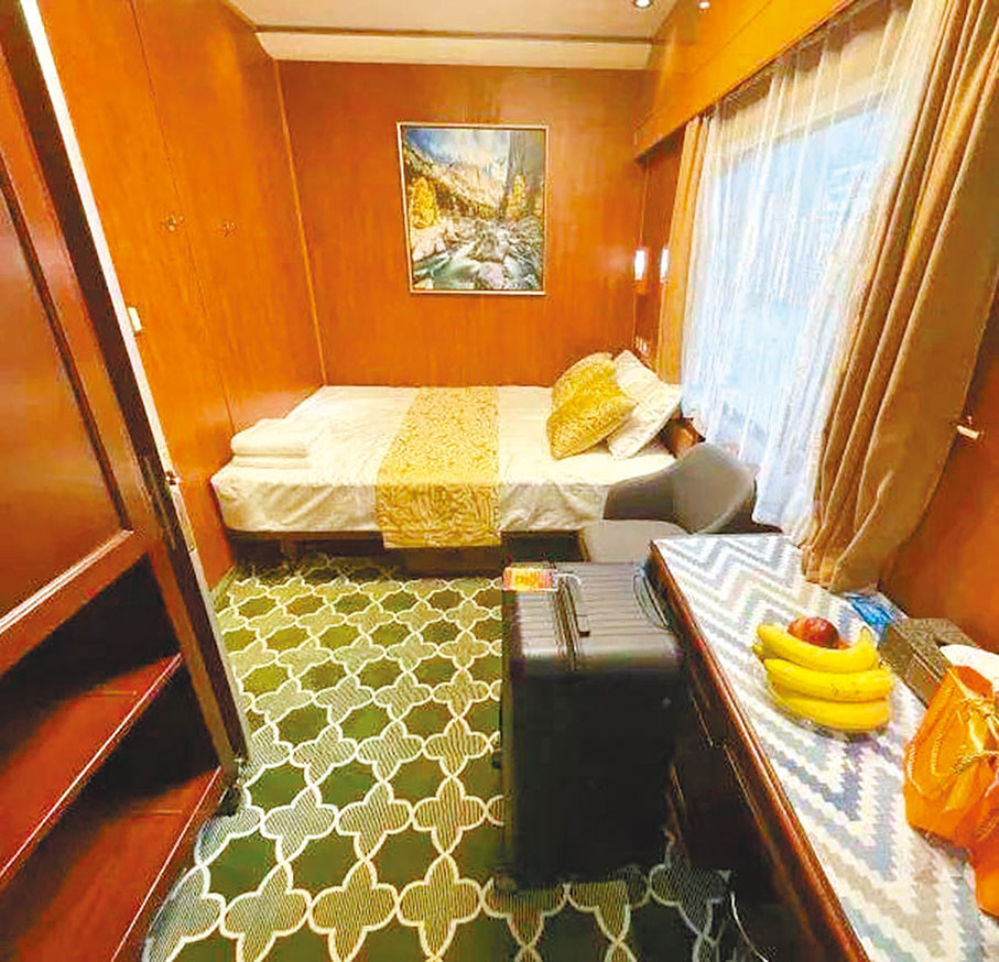 ◆新東方快車旅遊專列金鑽車廂。 應江洪 攝