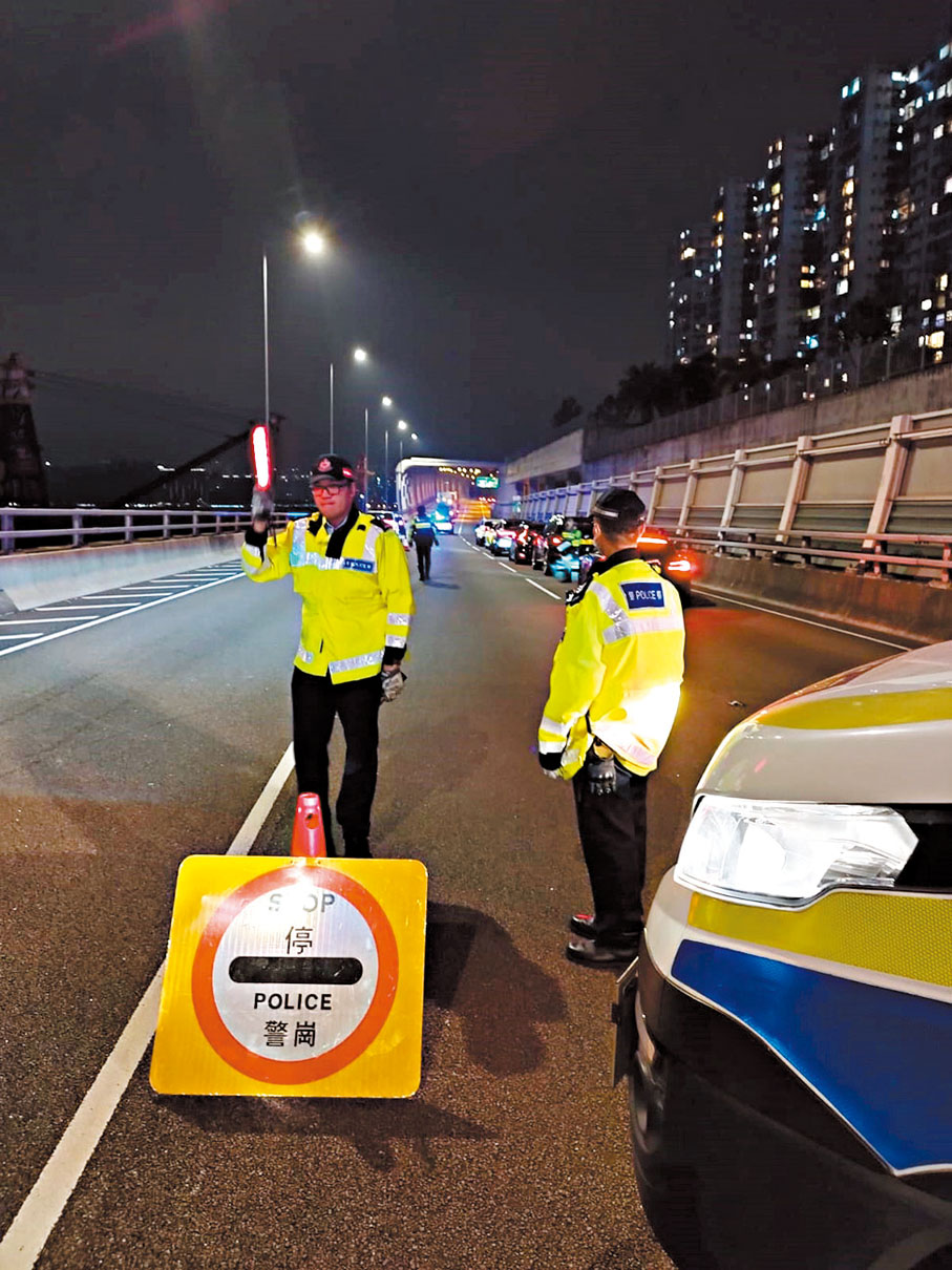 ◆港島總區交通部打擊交通違例事項。警方圖片