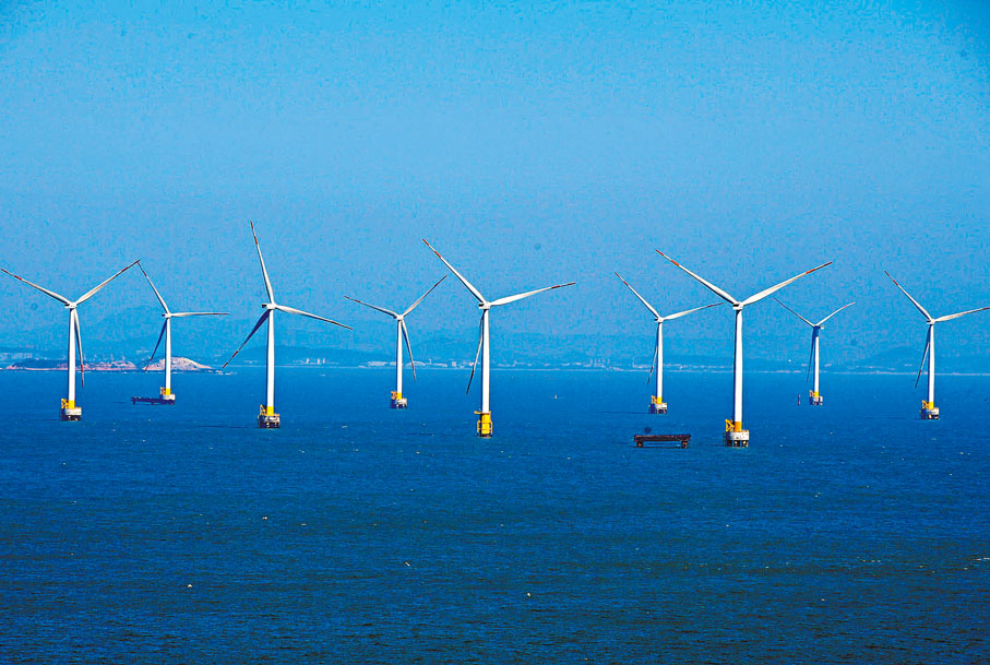 ◆全球加速向清潔能源轉型，推動綠色發展鏈。圖為福建平潭海上風電場。 資料圖片