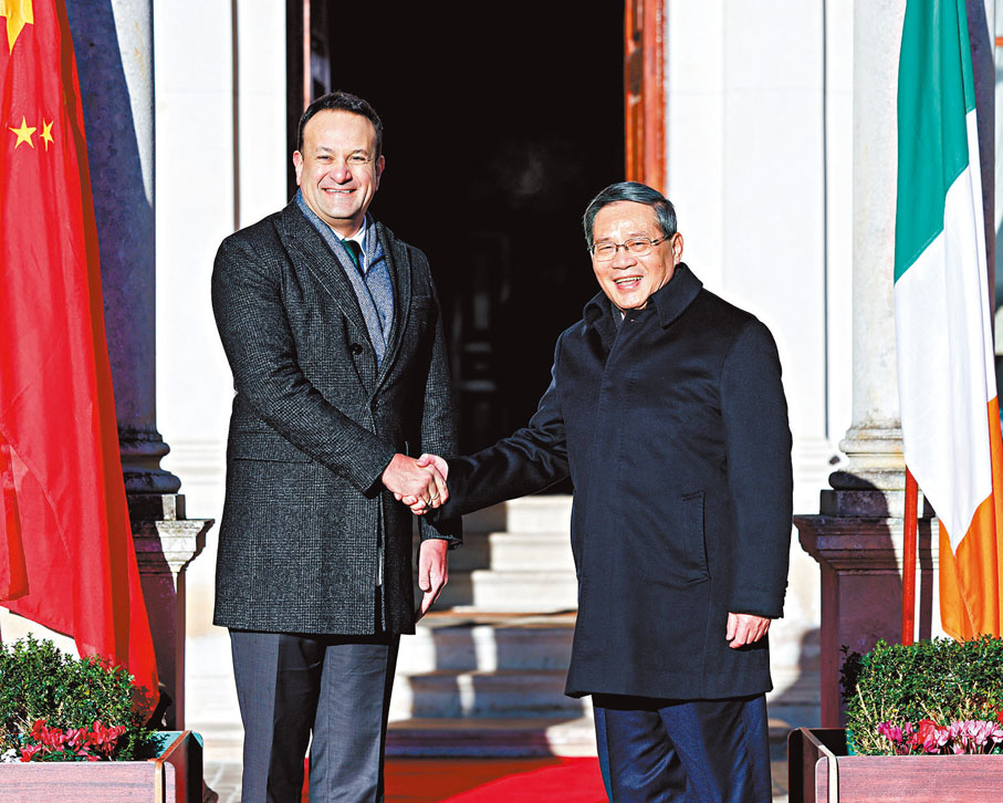 ◆當地時間1月17日上午，國務院總理李強在都柏林國賓館同愛爾蘭總理瓦拉德卡舉行會談。新華社