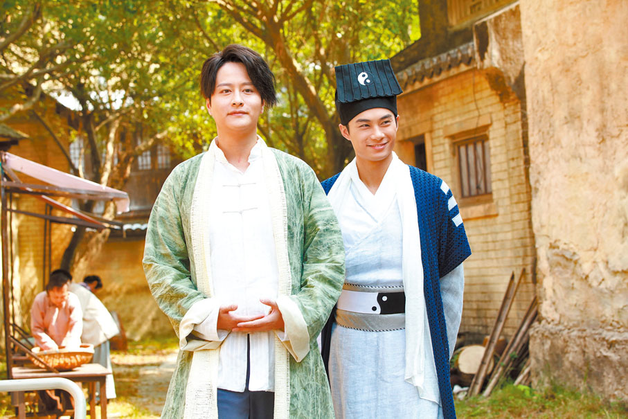 ◆孔德賢（右）直言視謝東閔為哥哥。