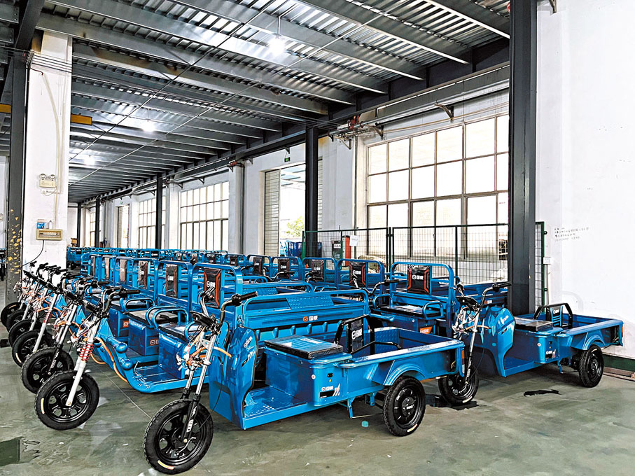 ◆錫山電動車企業生產的電動三輪車。香港文匯報無錫傳真