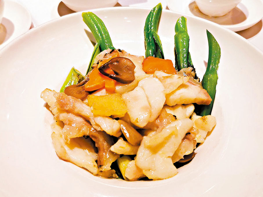 ◆祝大家「年年有餘」的油泡斑球。