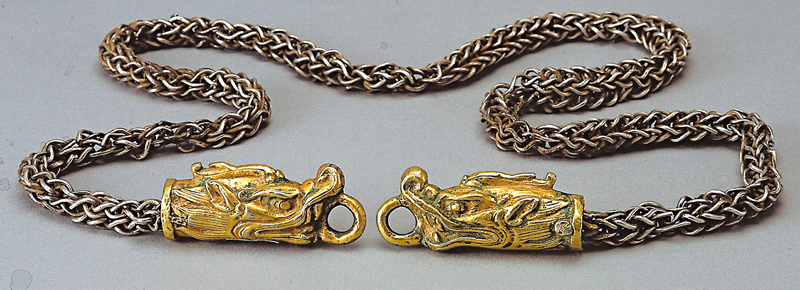 ◆西安博物院藏 唐代鎏金銅龍首銀鏈