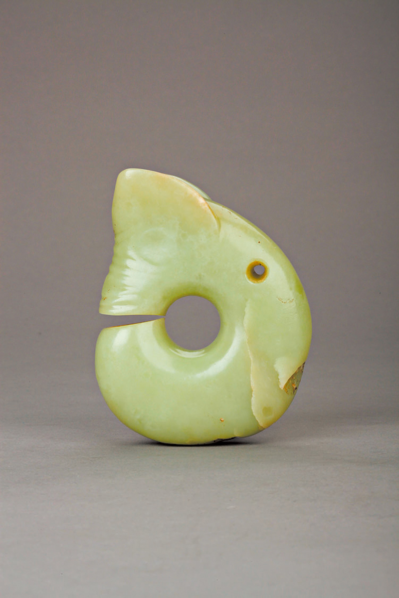 ◆ 遼寧省文物考古研究院藏  紅山文化晚期玉玦形龍