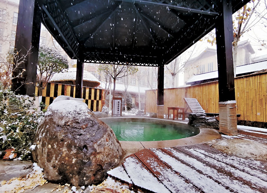 ◆冬日室外溫泉