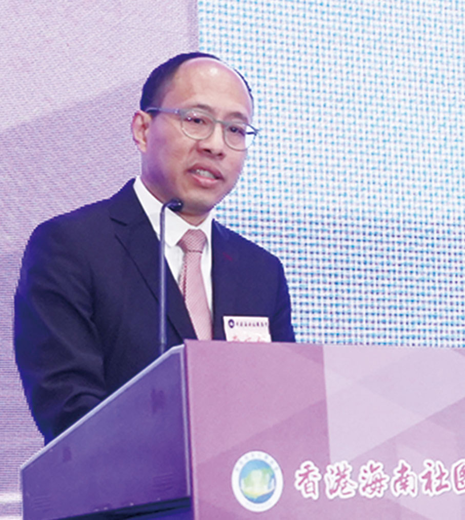 ◆香港海南社團總會會長李文俊宣講基本法第23條立法的重要性和迫切性。