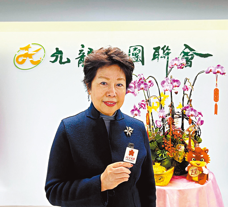 ◆徐莉表示，她將在兩會期間提出多項建議，盼能推動粵港澳大灣區銀髮經濟產業。 香港文匯報記者子京  攝