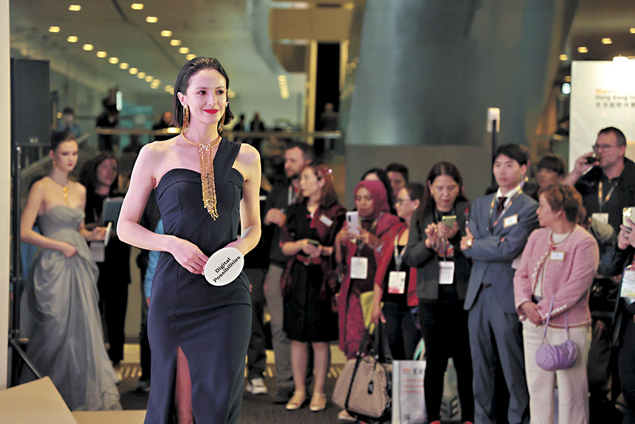 ◆香港國際珠寶展及香港國際鑽石、寶石及珍珠展吸引約81,000名買家親臨採購。