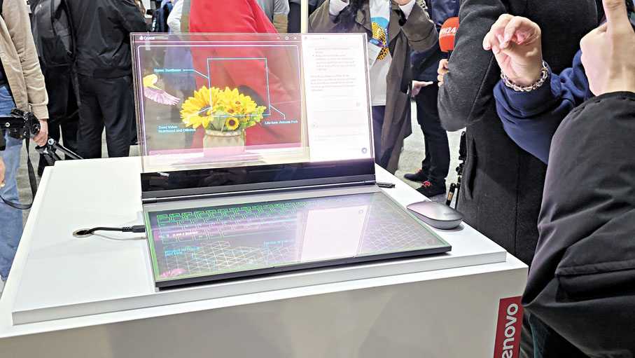 ◆聯想最新概念產品ThinkBook透明屏筆記本電腦。