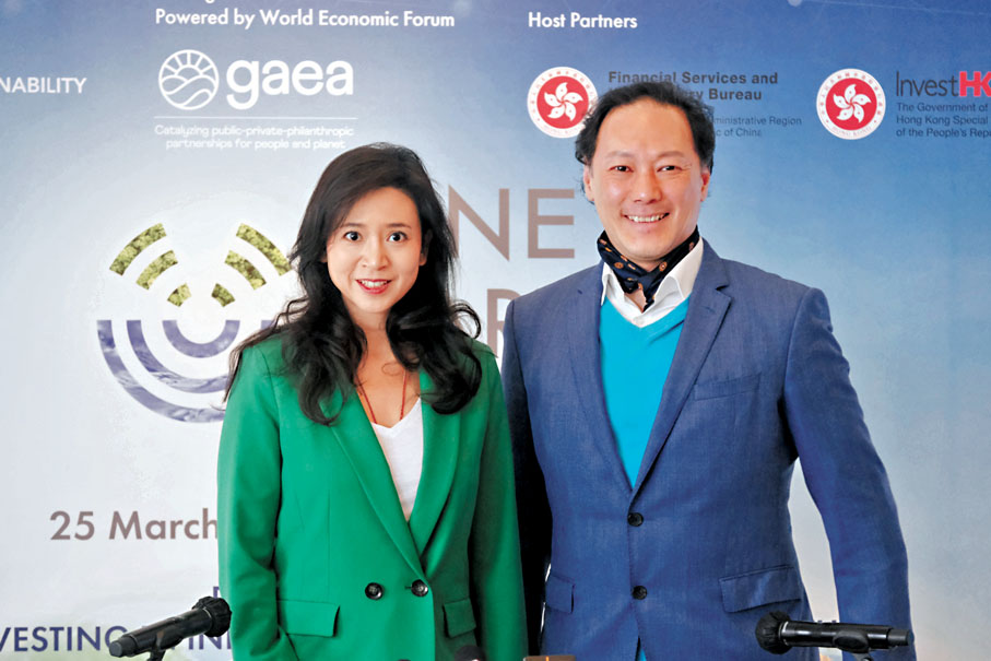 ◆羅寶文（左）指，「富薈酒店」進軍海外市場進展良好。香港文匯報記者涂穴 攝