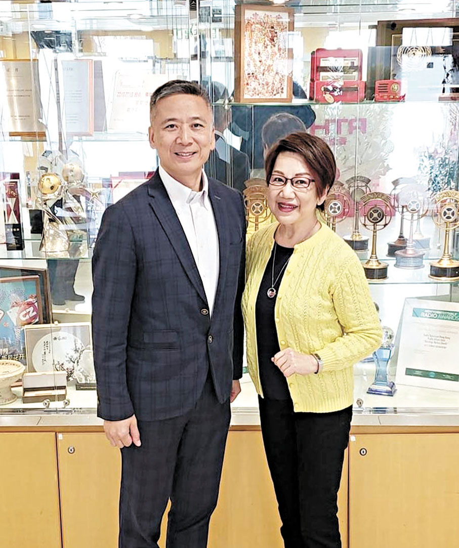◆姚柏良議員在港消費助經濟。 作者供圖