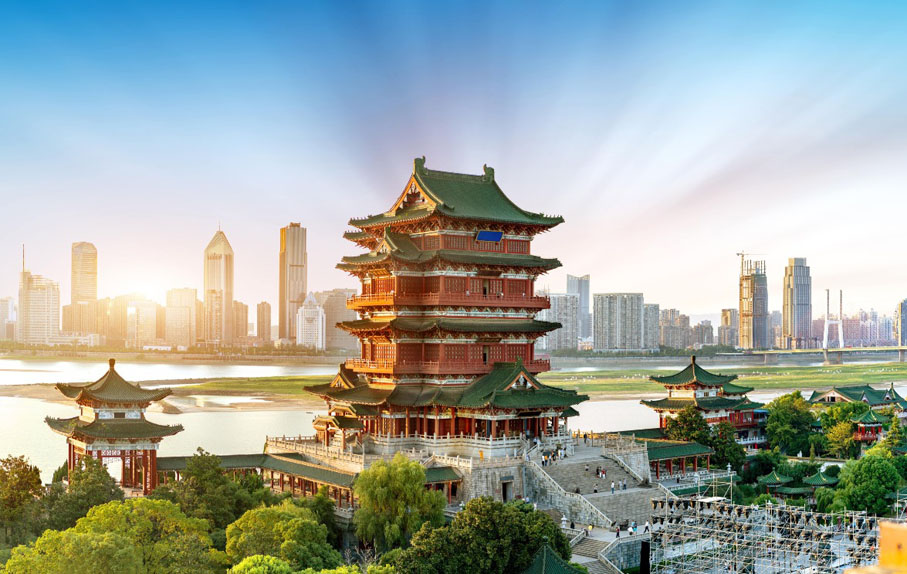 ◆ 江西南昌的滕王閣是古代江南唯一的皇家園林。