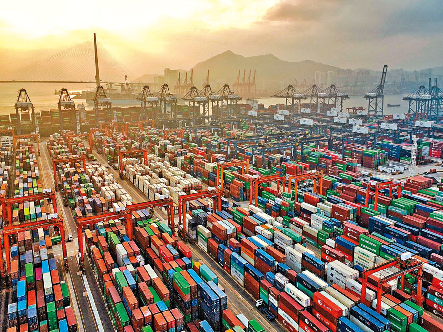 ◆香港首兩月合併計出口同比升16.6%，其中出口內地升25.7%。 中通社