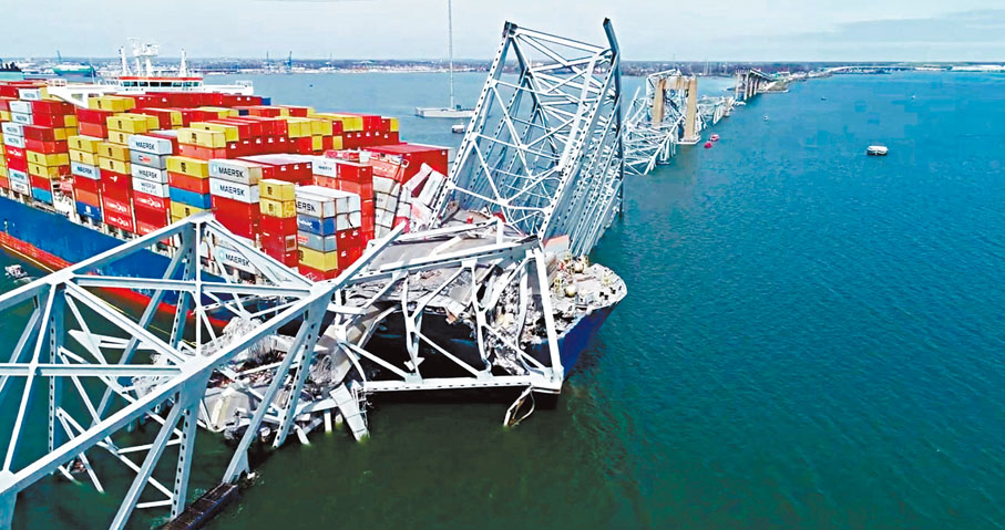◆專家指出巴爾的摩大橋未能承受一艘巨大貨櫃船迎面撞擊。 路透社