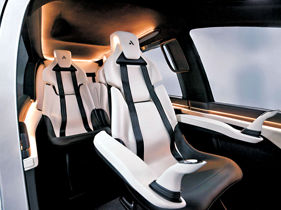 ◆峰飛航空科技今年將推出在大灣區的跨海飛行無人機內部座椅布局。