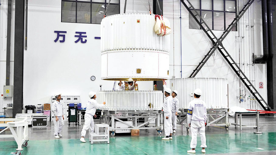 ◆中科空天飛行科技產業化基地項目是大灣區首個商業航天運載火箭生產研製基地。圖為該公司力箭一號運載火箭在總裝總測。 香港文匯報廣州傳真