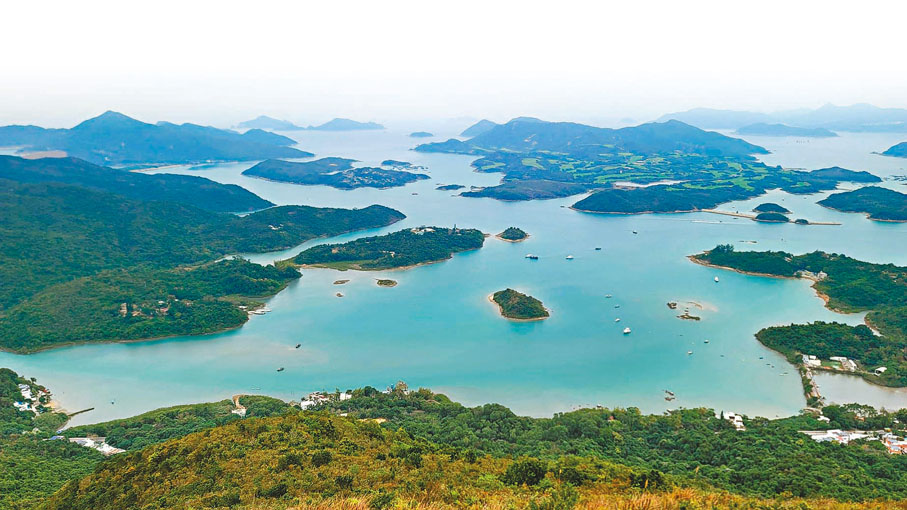 ◆斬竹灣方向可見大頭洲、滘西洲和青洲。