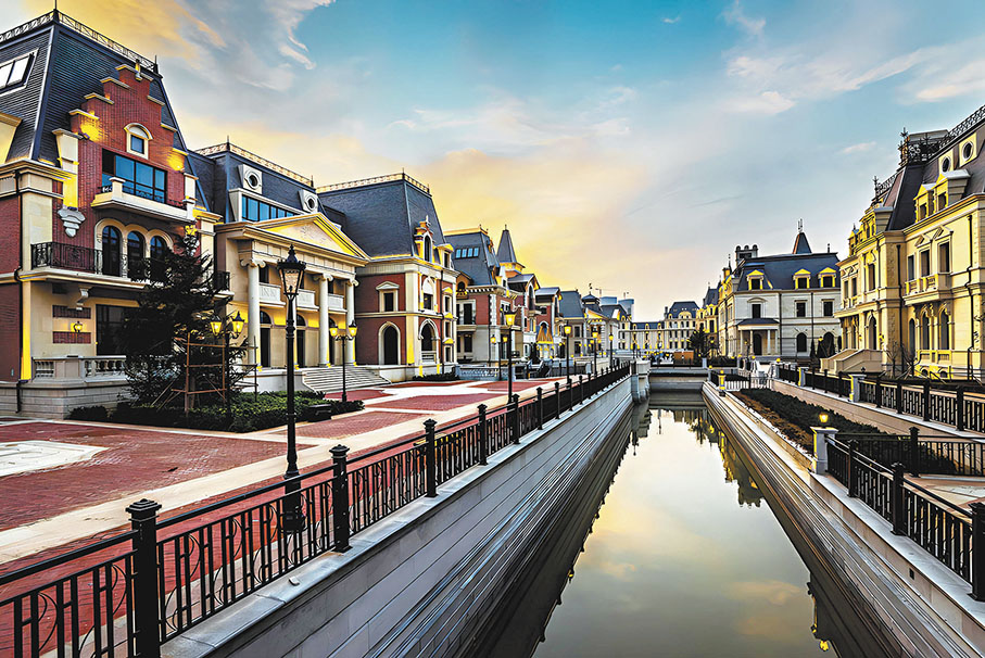 ◆「東方水城」華燈初上媲美威尼斯。