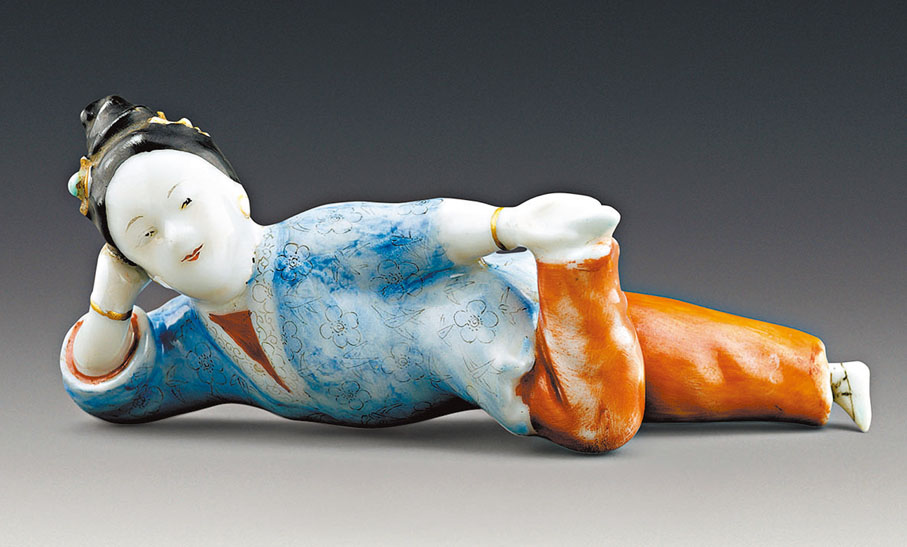 ◆清代粉彩仕女像鼻煙壺