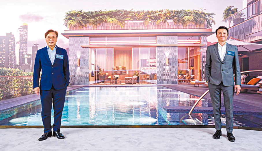 ◆資本策略何樂輝(左)指，高臨計劃本周內開價。