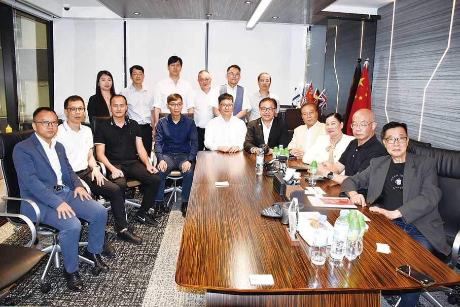 ◆ 利錦波一行與轄區多家知名房企代表拜訪香港房地產代理業聯會。