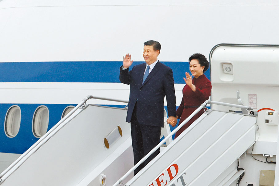 ◆當地時間5月5日，中國國家主席習近平抵達巴黎，開始對法國進行國事訪問。 中新社