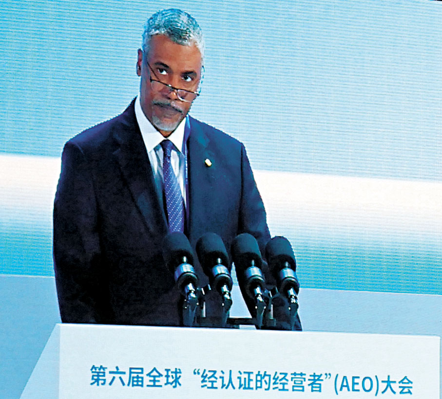 ◆世界海關組織秘書長伊恩·桑德斯在開幕式上表示，全球經濟的基石是中小微企業 。