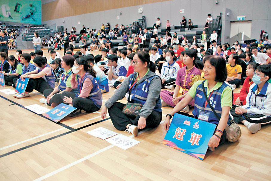 ◆「感恩盃」校際武藝操大賽吸引逾700名中小學生參加。 香港文匯報記者黃艾力  攝