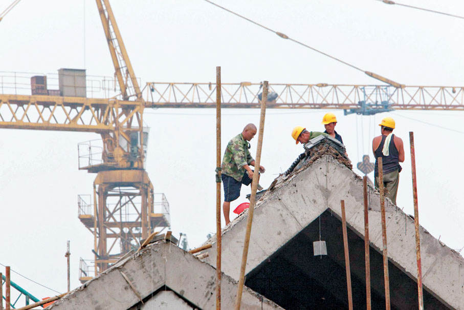 ◆財政部發行超長期特別國債旨在支持「兩重」建設，是推進中國式現代化、推動高質量發展、把握發展主動權的重要抓手。 資料圖片