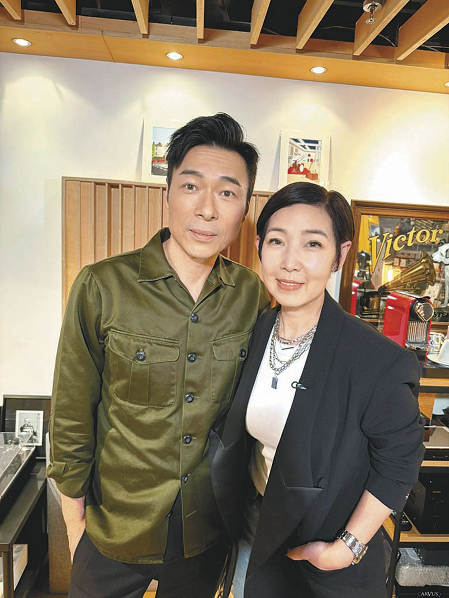 ◆許志安接受黎芷珊訪問。