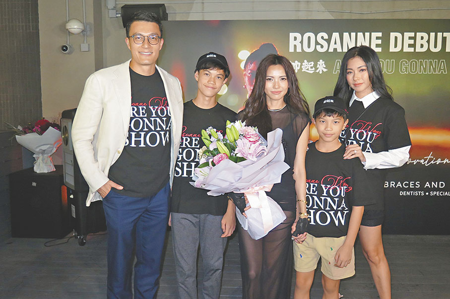 ◆黃婉君獲老公、兒子及胞妹前來撐場。