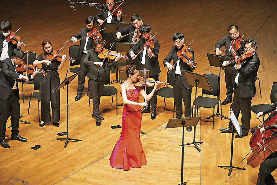 ◆小提琴家姚珏攜弦樂團青年樂師們演出。