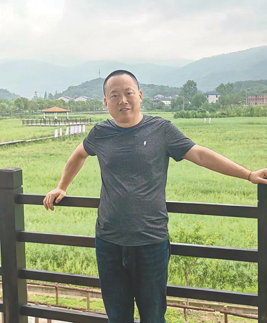 ◆ 「鵝司令」服裝有限公司董事長劉濟民 香港文匯報黑龍江傳真