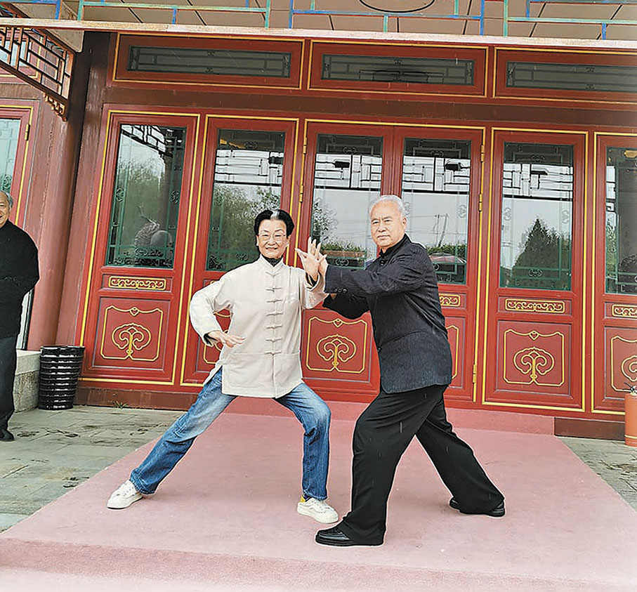 ◆邢啟林（右）與太太崔愛玲不忘初心地傳承太極文化。